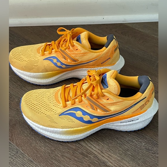 Saucony Women’s Triumph 20 Running Shoes, Gold/Horizon. - Picture 6 of 9